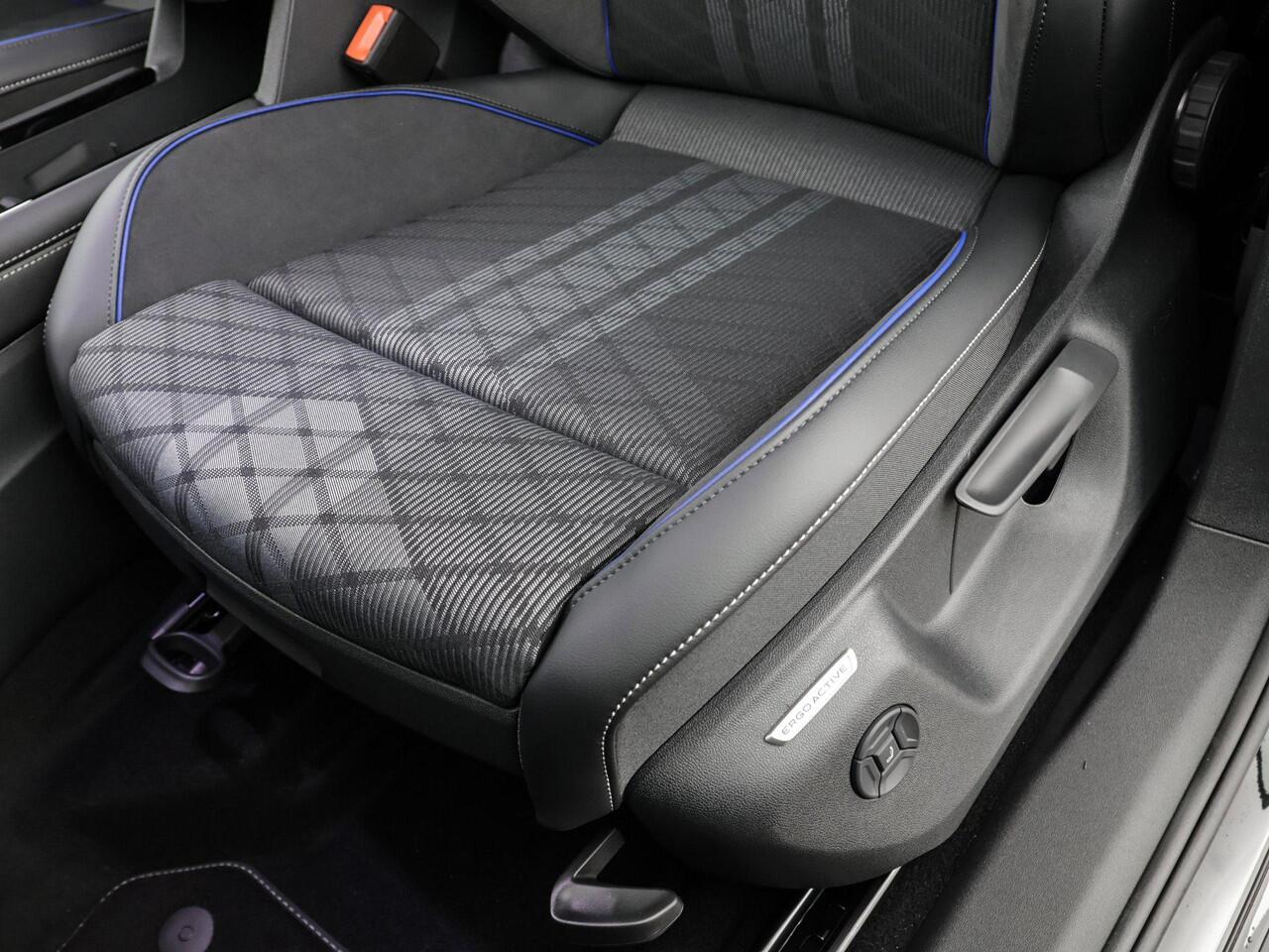 Volkswagen TIGUAN R-Line Edition 1.5 eHybrid 204 PK 6 versn. DSG · Trekhaak inklapbaar, met elektrische ontgrendeling, incl. aanhangermanoeuvreerhulp Trailer Assist ·