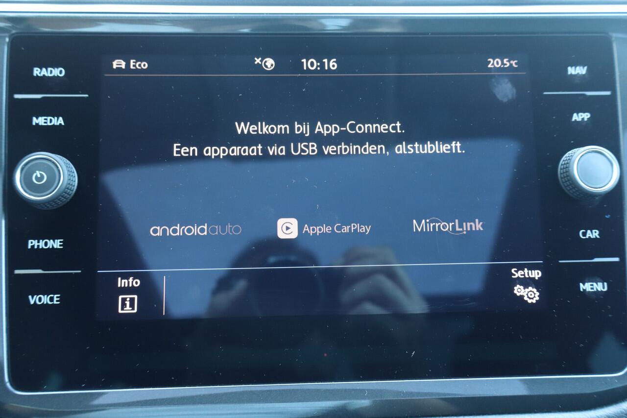 Volkswagen TIGUAN 1.5 TSI ACT Highline Business R Panoramadak I Camera I Apple