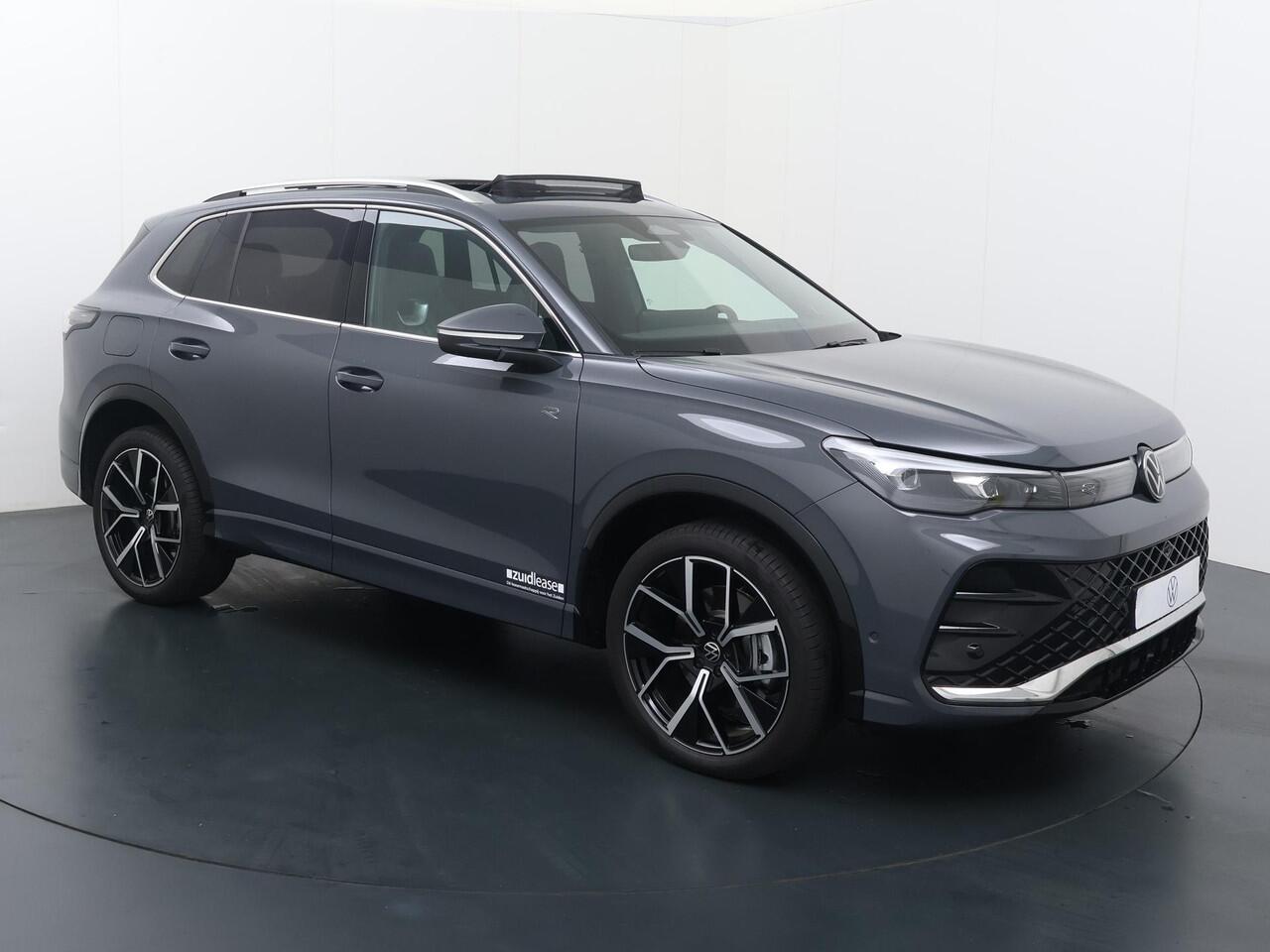 Volkswagen TIGUAN R-Line-Edition 1.5 eHybrid 200 kW / 272 pk DSG | Design pakket | Assistance pakket plus | Multimedia pakket plus | Trekhaak wegklapbaar |