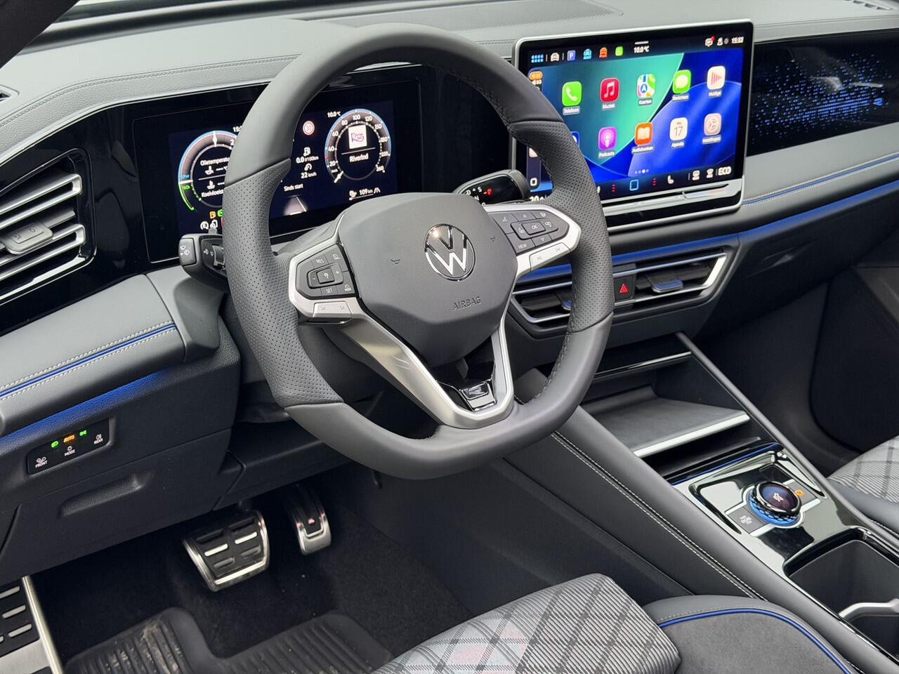 Volkswagen TIGUAN 1.5 eHybrid R-Line Edition Trekhaak | Camera | Pano