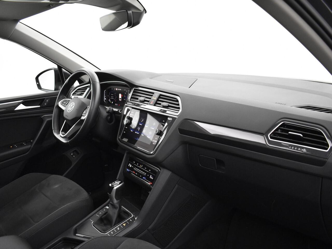 Volkswagen TIGUAN 1.4 TSI 245pk PHEV DSG eHybrid Elegance · Panoramadak · Camera · Apple/Android Car Play · Elek. Trekhaak · Elek. Achterklep · 18'' Inch ·