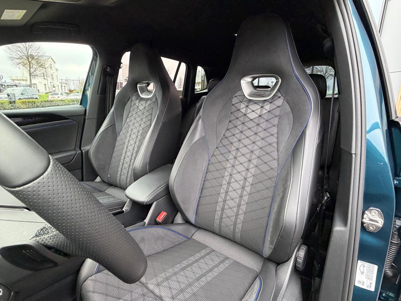 Volkswagen TIGUAN 1.5 eHybrid R-Line | Black line | 360 Camera | Trekhaak | Dode hoek | IQ light | Elek. klep | Rijklaar incl. garantie