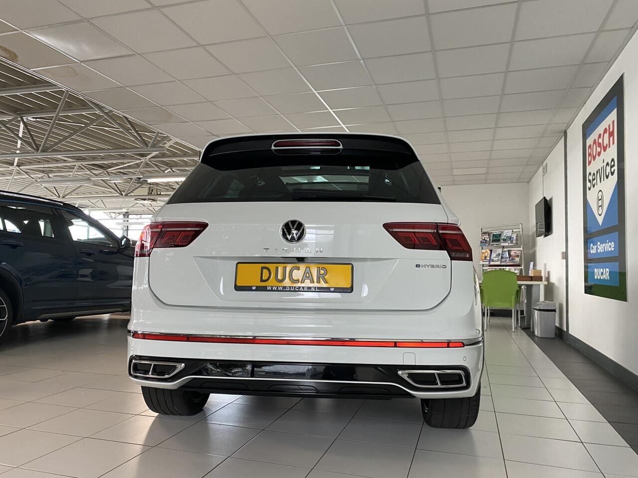 Volkswagen TIGUAN 1.4 TSI eHybrid R-Line Business+ Panoramadak / Trekhaak / Apple carplay /android