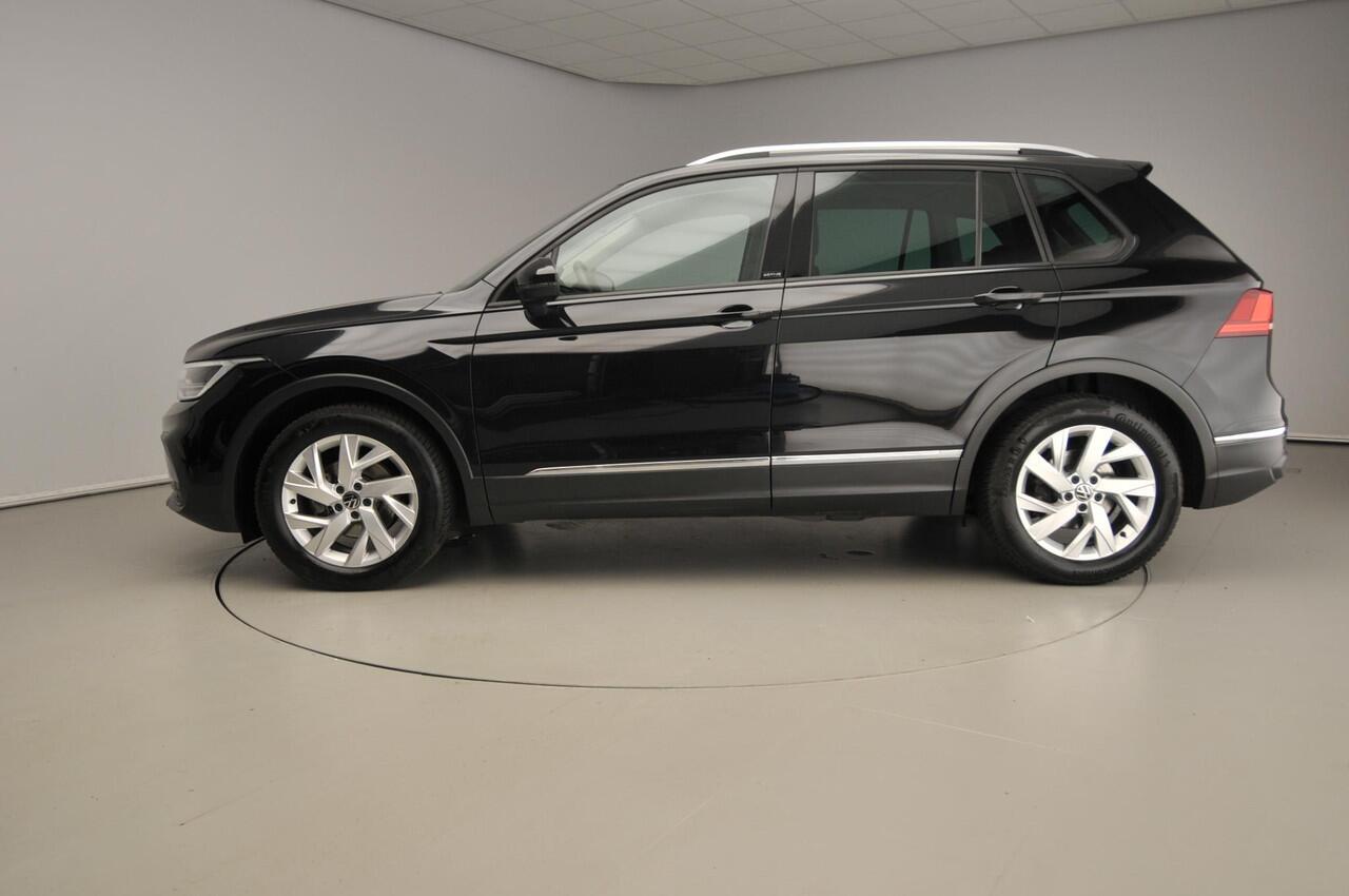 Volkswagen TIGUAN 1.5 TSI Life Business | Trekhaak | Camera | Stoel+stuur verwarmd