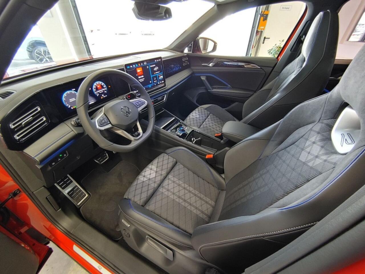 Volkswagen TIGUAN 1.5 eTSI DSG R-LINE PANO-DAK/TREKHAAK/CAMERA/NAVI/CARPLAY/ACC/E-KLEP