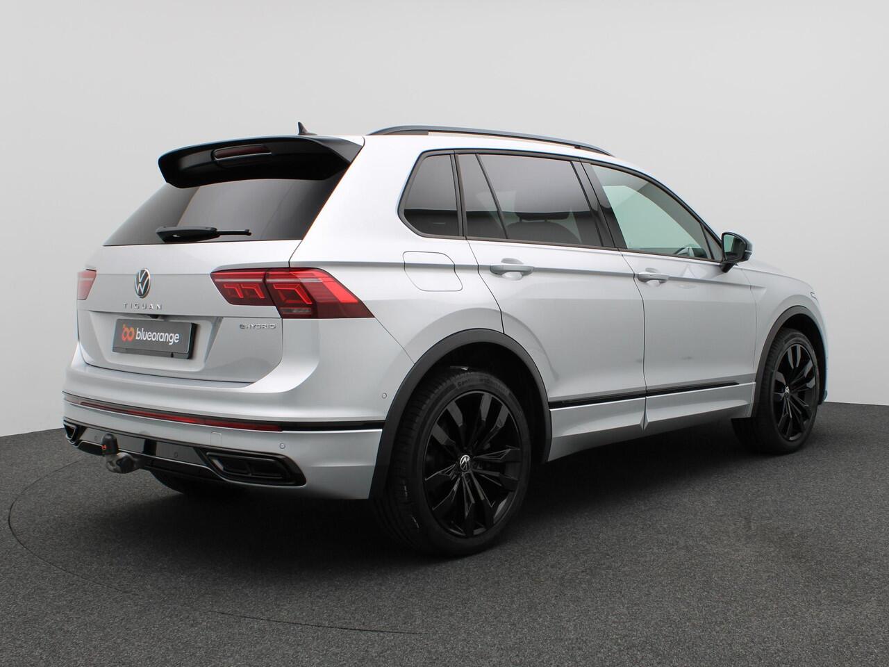 Volkswagen TIGUAN 1.4 TSI eHybrid R-Line Business 245PK DSG Trekhaak, LED-Matrix, Elek. achterklep, 20" Suzuka velgen, Navigatiesysteem, Black Style, Winterpakket