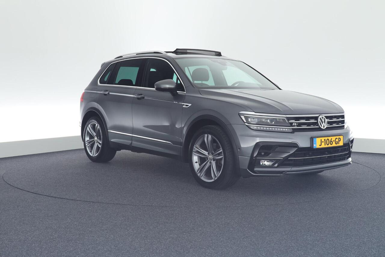 Volkswagen TIGUAN 1.5 TSI 150pk DSG ACT R-Line Highline Trekhaak 360Camera Keyless Stoelverwarming Massage Panoramadak