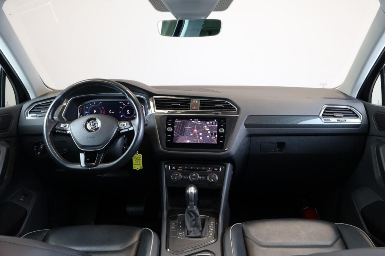 Volkswagen TIGUAN 1.5 TSI ACT Highline - Pano - Leder - ACC - CarPlay - Virtual cockpit