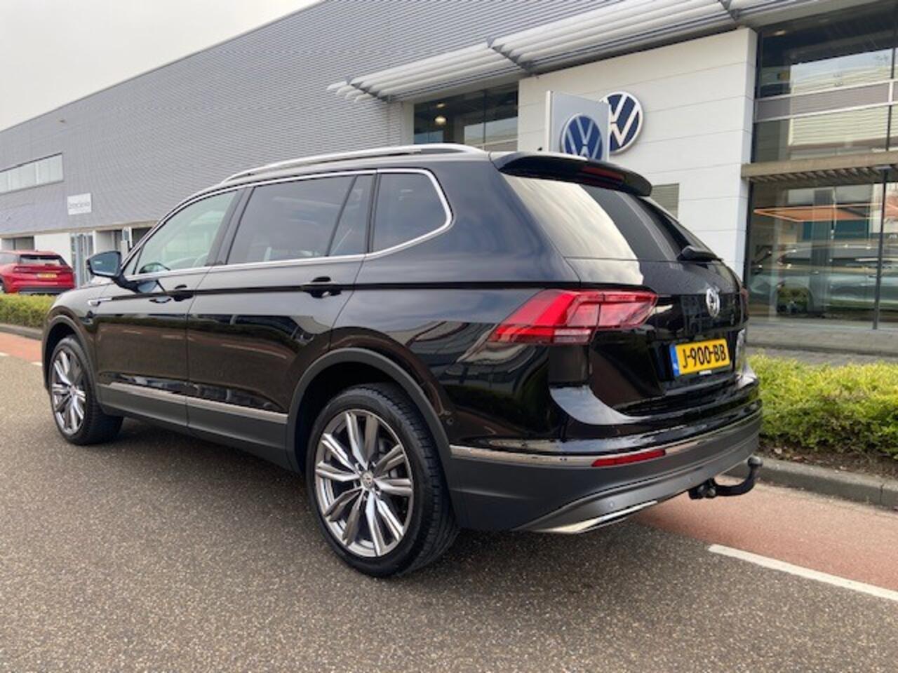 Volkswagen TIGUAN Allspace 1.5 TSI Highline 7p. / Pano / App-connect / Camera / Stoelverwarming