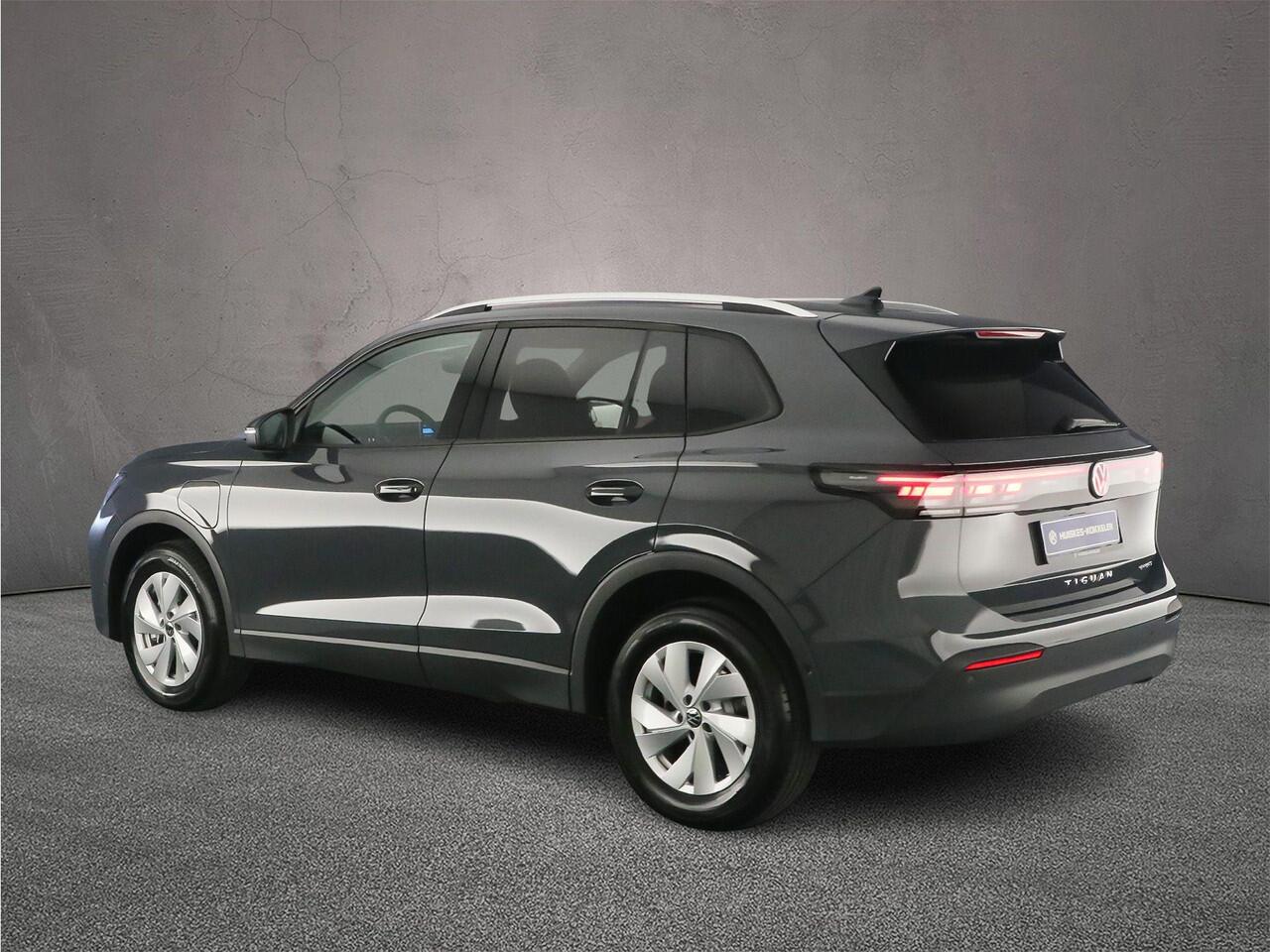 Volkswagen TIGUAN Life Edition 1.5 TSI eHybrid 204pk DSG Automaat Trekhaak, Adaptive cruise control, Achteruitrijcamera, LED koplampen, Parkeersensoren, Elektrische achterklep