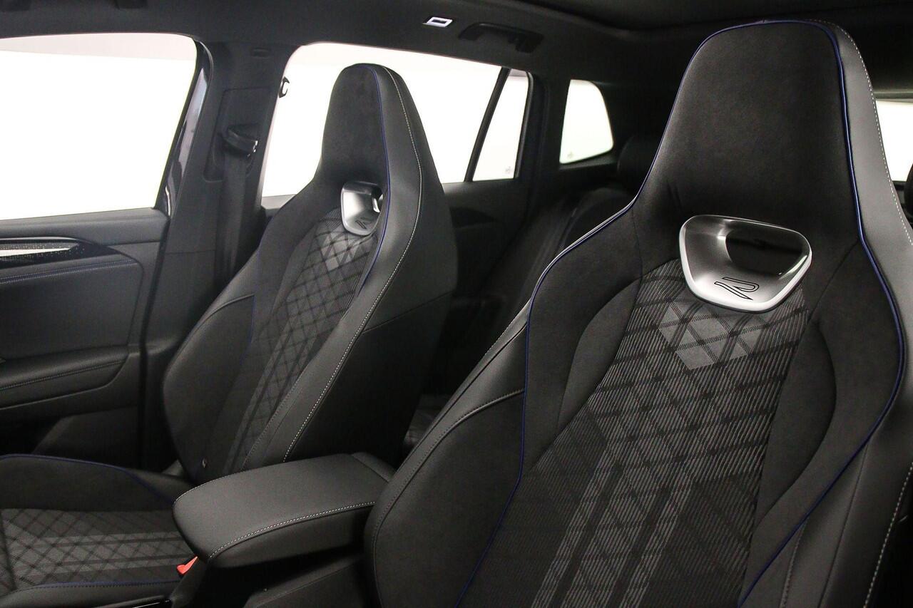 Volkswagen TIGUAN R-Line Edition 1.5 TSI eHybrid 272pk DSG Automaat Trekhaak, Panoramadak, Black Style, 360 camera, Adaptive cruise control, Elektrische achterklep