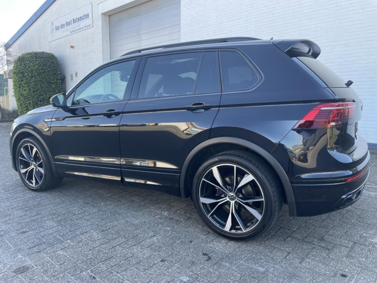 Volkswagen TIGUAN 1.5 TSI 3X R-Line Black *IQ Light* PANO