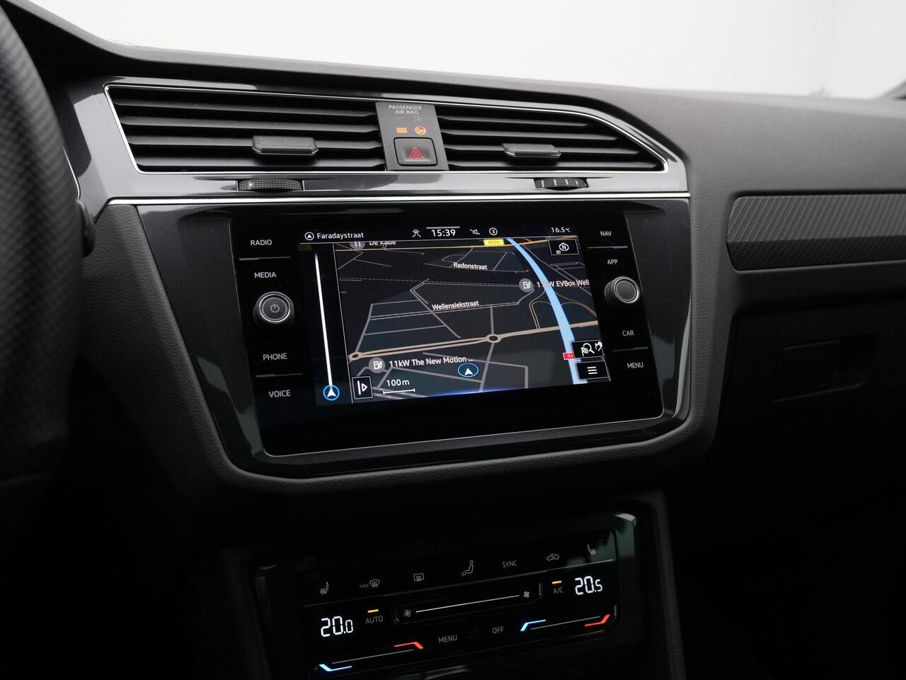 Volkswagen TIGUAN 1.4 TSI eHybrid 245 pk DSG R-Line Business+ | Panoramadak | Leder | Geheugenstoelen | 360 camera | IQ Light