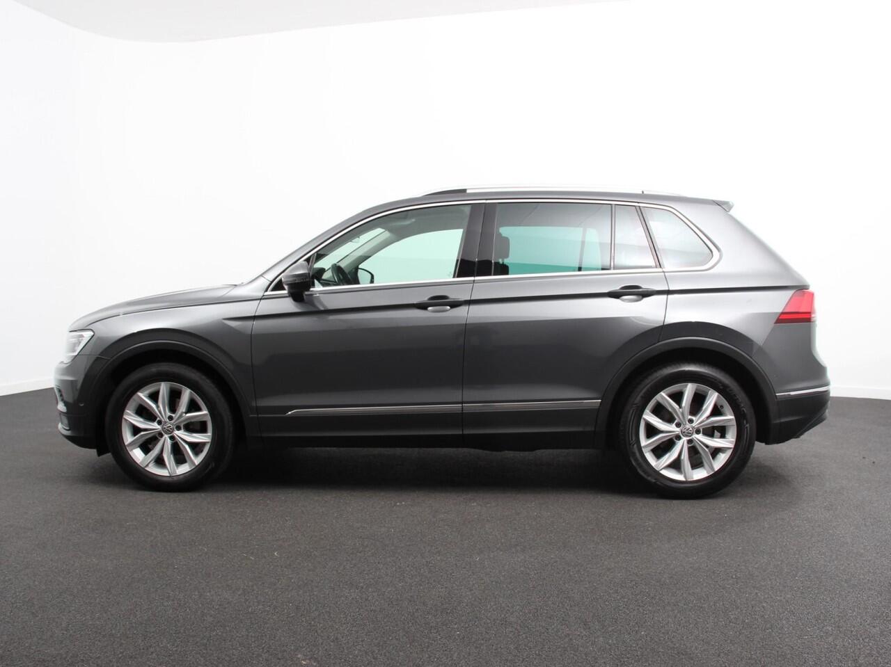 Volkswagen TIGUAN 1.5 TSI 150pk DSG Highline | Navigatie | Apple Carplay/Android Auto | Adaptive cruise control | Parkeersensoren | Camera | Park Assist | Lane Assist | Stoel- en stuurverwarming | Getinte ramen | Virtual Cockpit | LED-verlichting voor