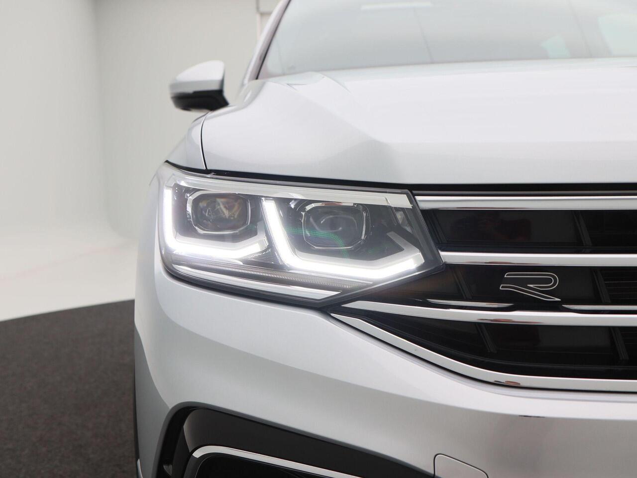 Volkswagen TIGUAN 1.4 TSi 245 Pk Automaat eHybrid R-Line Business+ | Adaptive Cruise | 360° Camera | Panorama Dak | Carplay | Full LED | Stoel en Stuur Verwarming | Digitaal Dashboard | 19 Inch | 18.051 Km!!