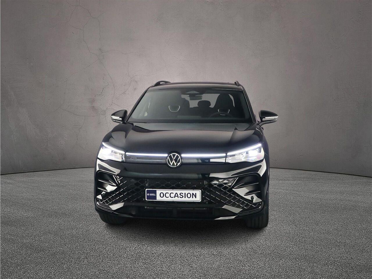 Volkswagen TIGUAN R-Line Edition 1.5 TSI eHybrid 272pk DSG Automaat Black Style, Trekhaak, Panoramadak, Adaptive cruise control, Achteruitrijcamera