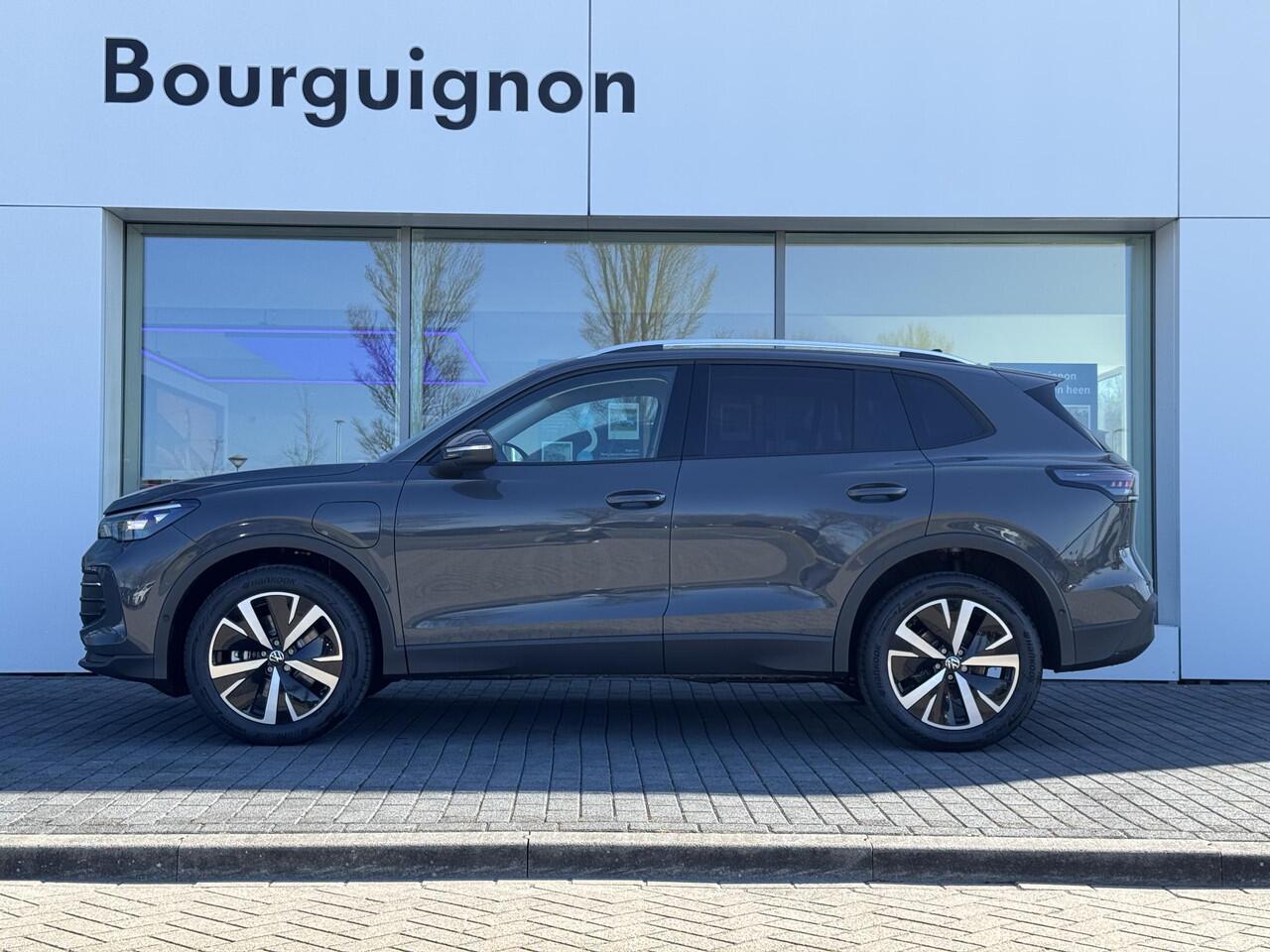 Volkswagen TIGUAN Life Edition 1.5 eHybrid 204 pk | Camera | Adaptive Cruise | Elektrische Achterklep | Draadloos Telefoonlader | Keyless |