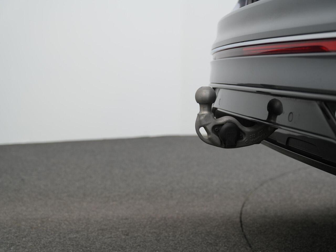 Volkswagen TIGUAN Allspace 7-zits 1.5 TSI R-Line Business | Panoramadak | Trekhaak | IQ Light | Stuur-/stoelverwarming | Achteruitrijcamera