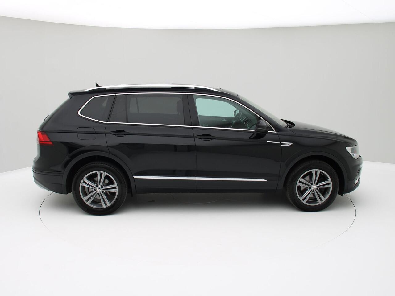 Volkswagen TIGUAN Allspace 1.5 TSI Comfortline Business / Aut. / Pano. / Trekh. / Origineel NL