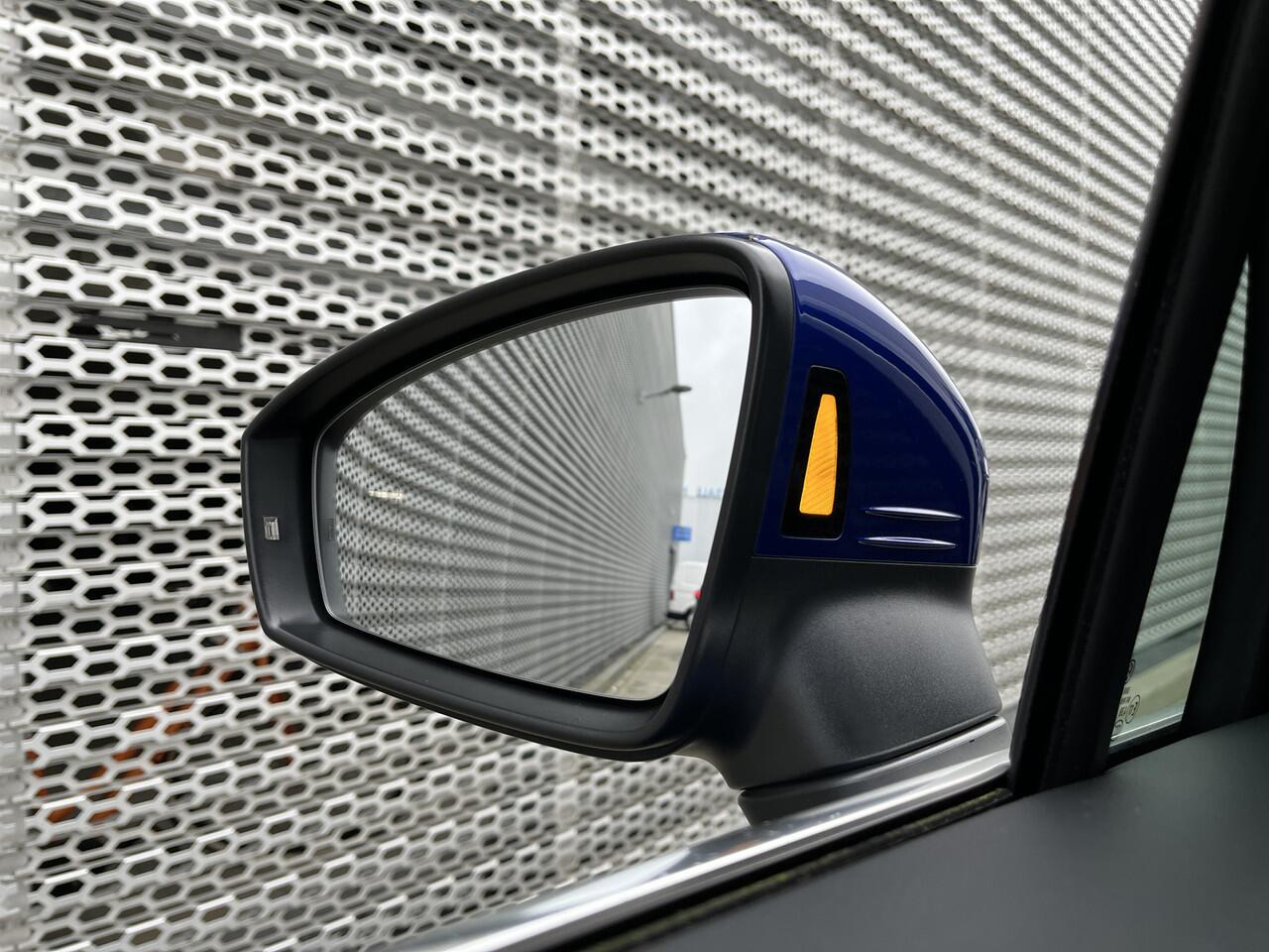 Volkswagen TIGUAN 1.5 TSI R-Line Business+ / Pano / Digitaal dashboard / Navigatie / App connect / Camera / Parkeersensoren V+A / lichtmaal 20 inch /