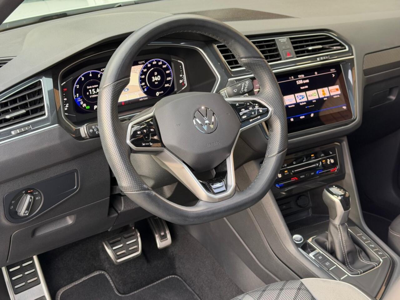 Volkswagen TIGUAN 1.5 TSI DSG R-LINE Pano Camera Virtueel