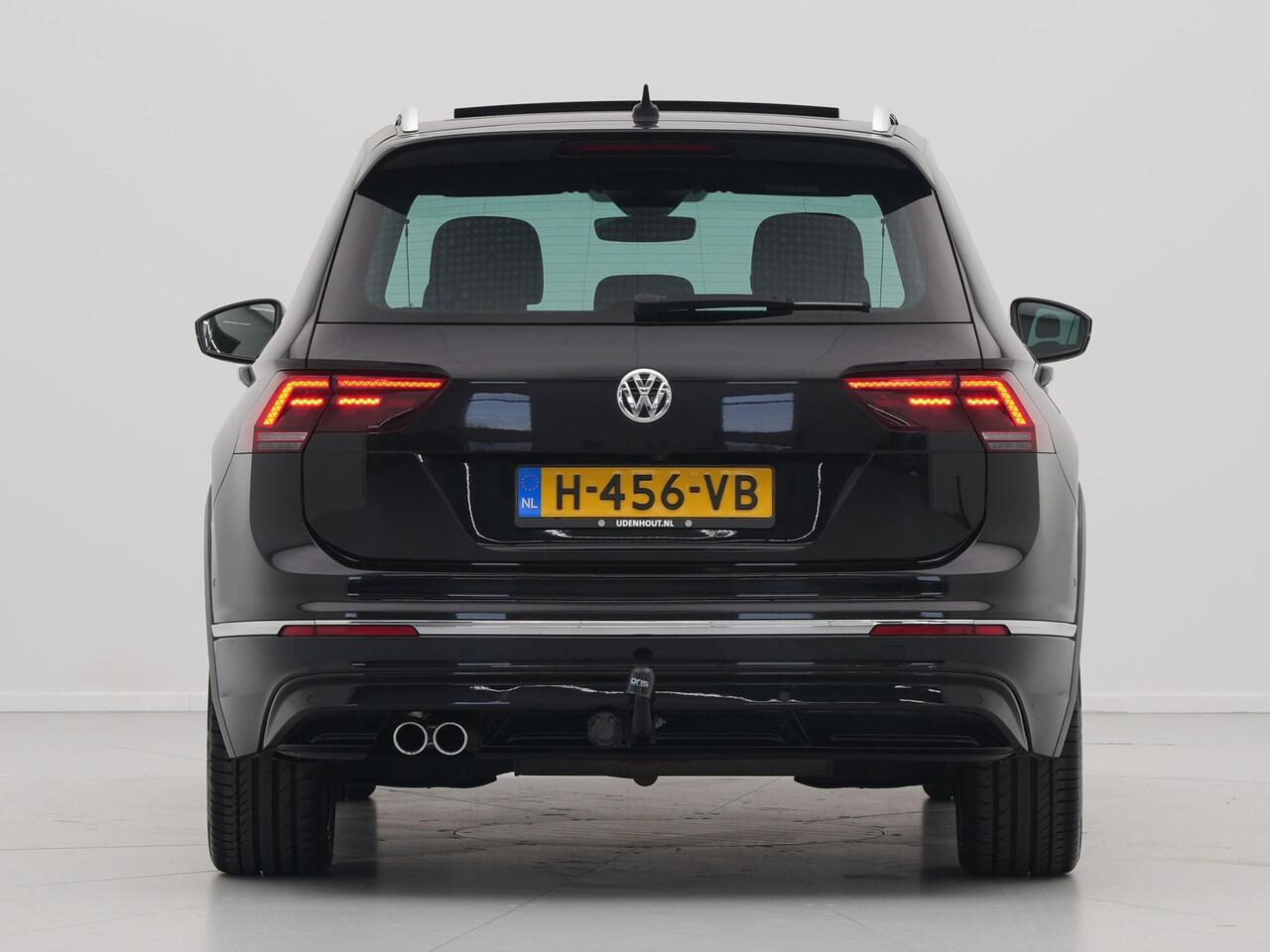 Volkswagen TIGUAN 1.5 TSI ACT 150pk DSG Highline R-Line Panorama Camera Trekhaak Keyless Carplay 173