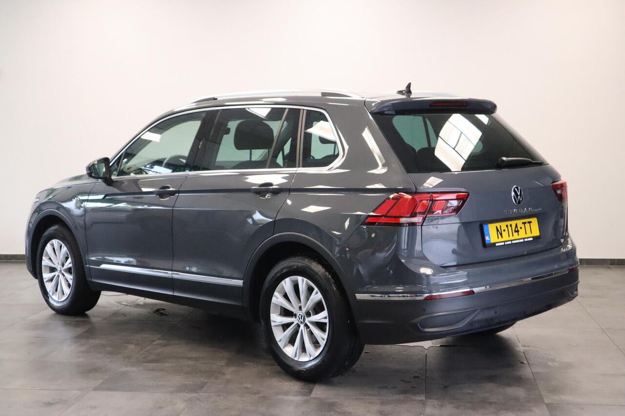 Volkswagen TIGUAN 1.5 TSI Life Business ACC Climate Panoramadak PDC Keyless NAP 24 maanden garantie mogelijk (*vraag naar de voorwaarden)