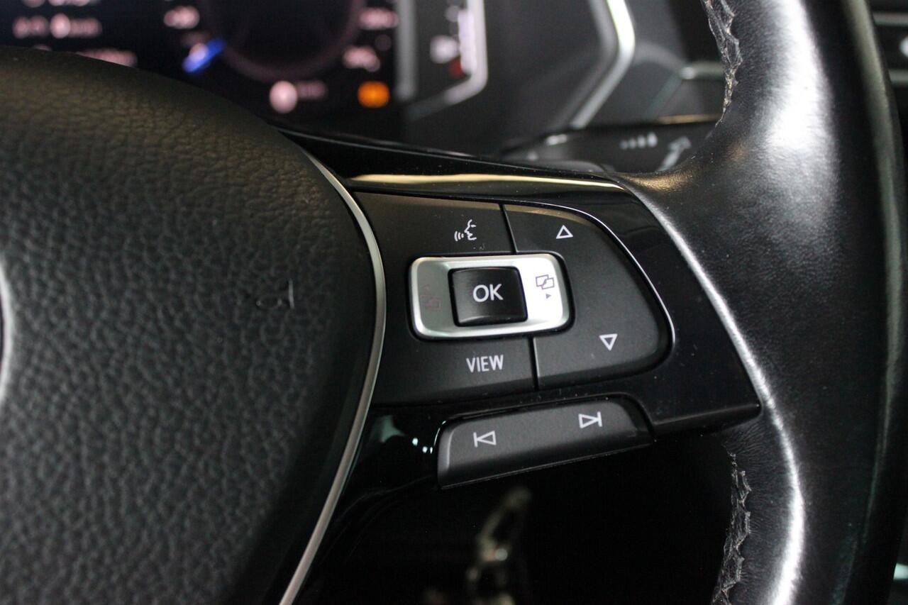 Volkswagen TIGUAN 1.5 TSI ACT Highline Trekhaak | Virtual Cockpit | Carplay | Alcantara | Adapt. Cruise | LED | 18" LMV | PDC V+A