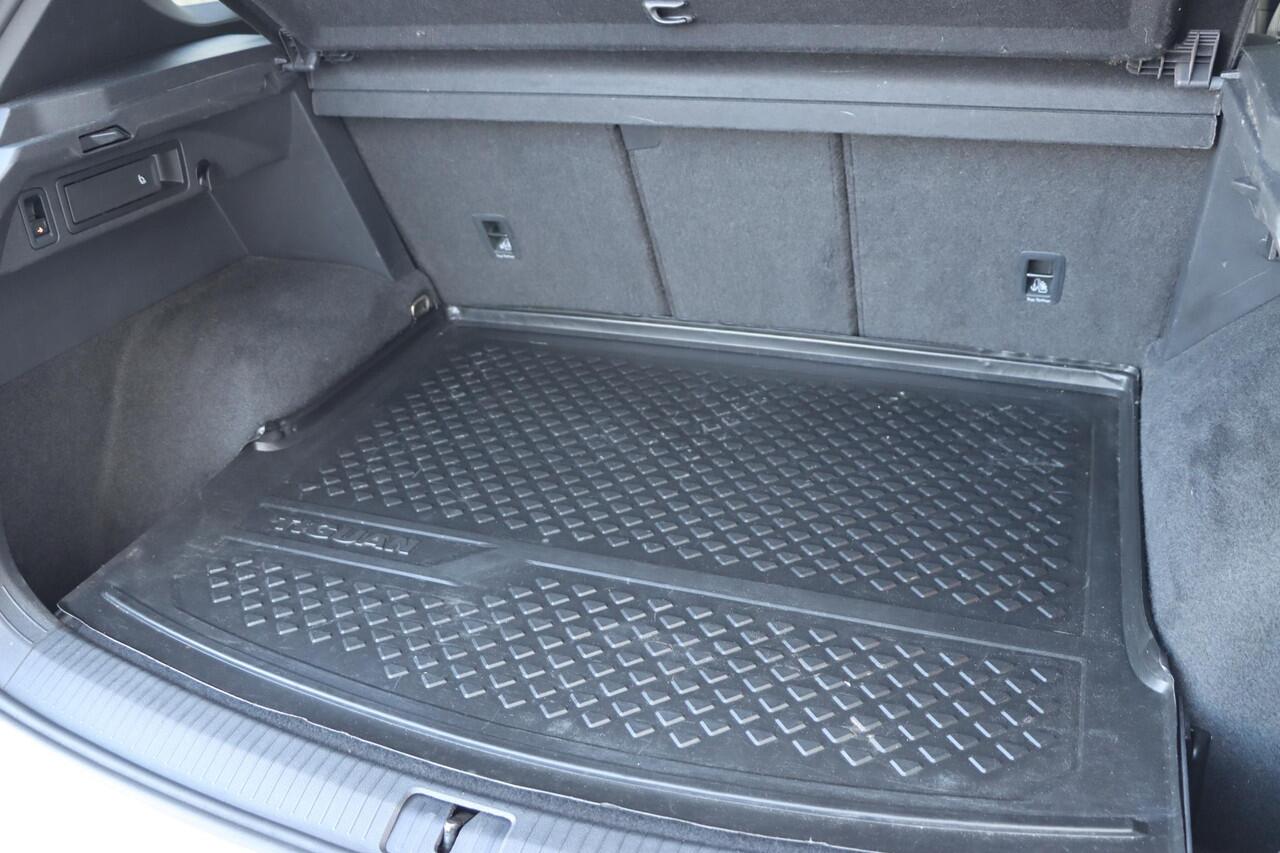 Volkswagen TIGUAN 1.5 TSI Highline Business R DSG7 150pk R-Line / Panoramadak / 20 inch