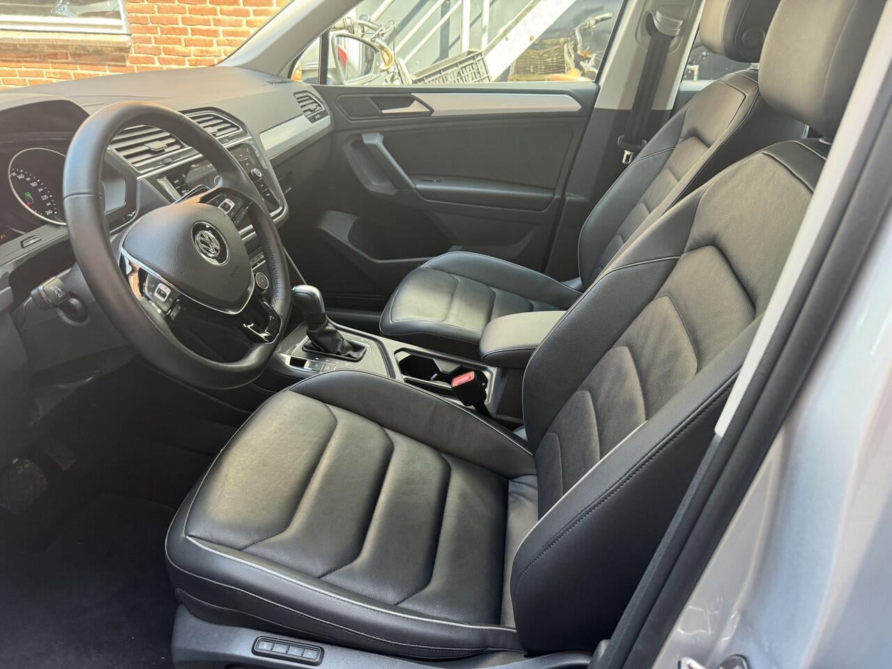 Volkswagen TIGUAN 1.5 TSI ACT Highline Business Leer