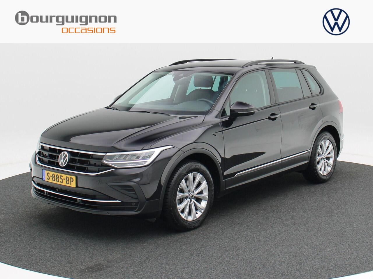 Volkswagen TIGUAN 1.5 TSi 150 Pk Automaat Life | Trekhaak | Adaptive Cruise | Carplay | Climate Control | Parkeersensoren | Navigatiesysteem | LED | 17 Inch | 76.555 Km