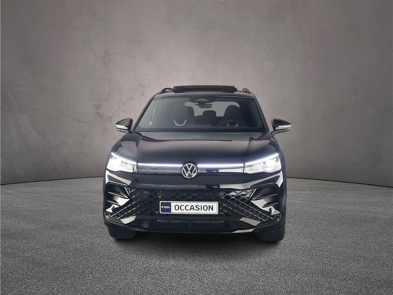 Volkswagen TIGUAN R-Line Edition 1.5 TSI eHybrid 272pk DSG Automaat Black Style, Trekhaak, Panoramadak, Adaptive cruise control, Achteruitrijcamera