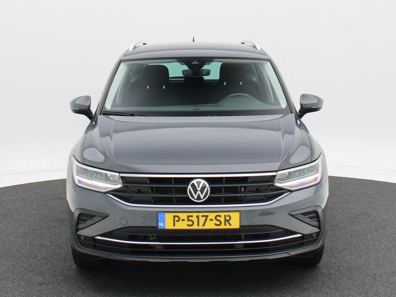 Volkswagen TIGUAN 1.5 TSi 150 Pk Automaat Life Business | Camera | Carplay | Elektrische Achterklep | Privacy Glass | Stoel Verwarming | Navigatiesysteem | 17 Inch