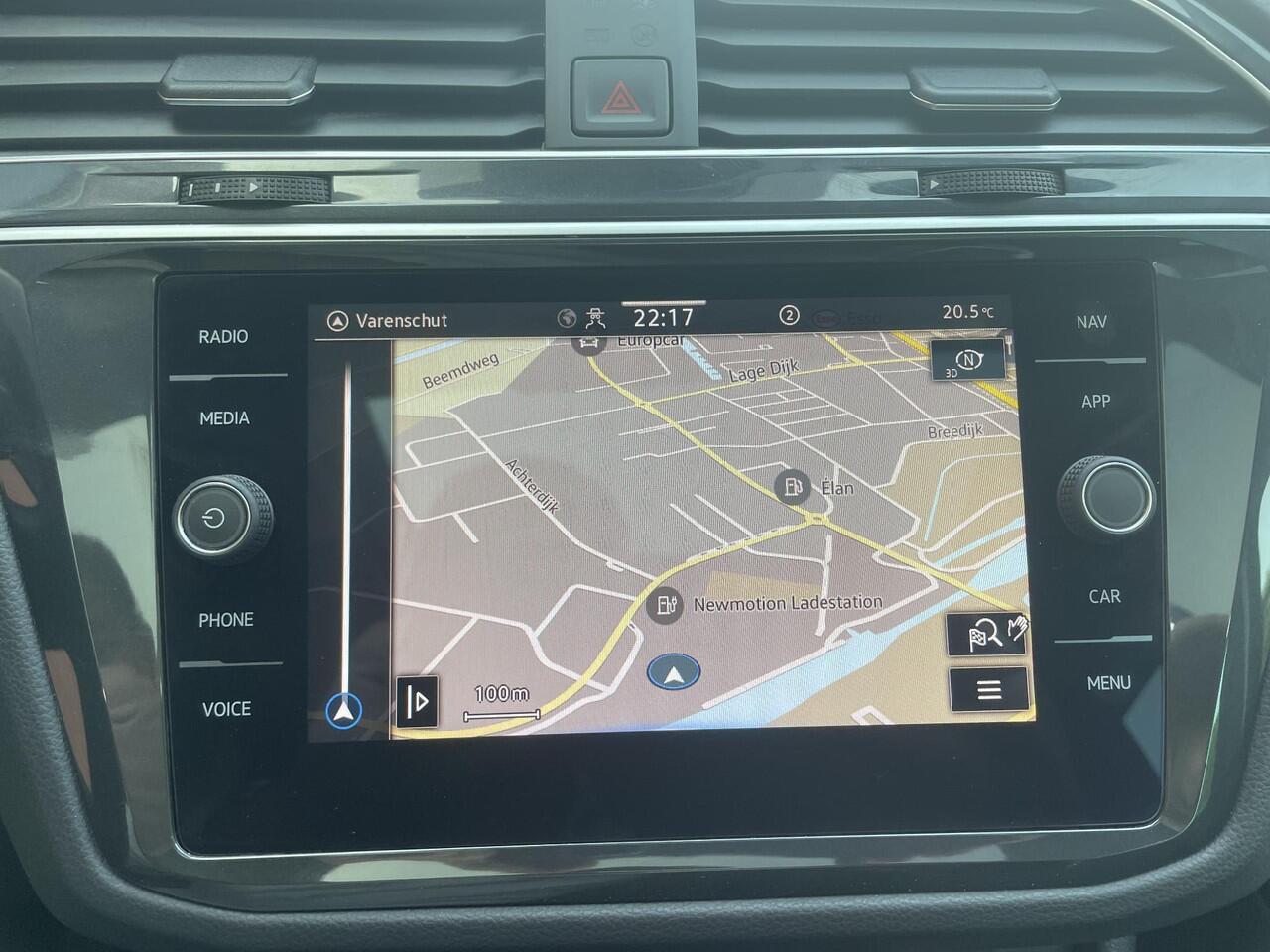 Volkswagen TIGUAN 1.5 TSI 150pk DSG Life COMPANY CAR Panoramadak Navigatie d.m.v. Apple Carplay Android Auto Parkeersensoren Adaptive Cruise Control Stoel- en stuurverwarming Ledverlichting Getinte ramen Climate Control