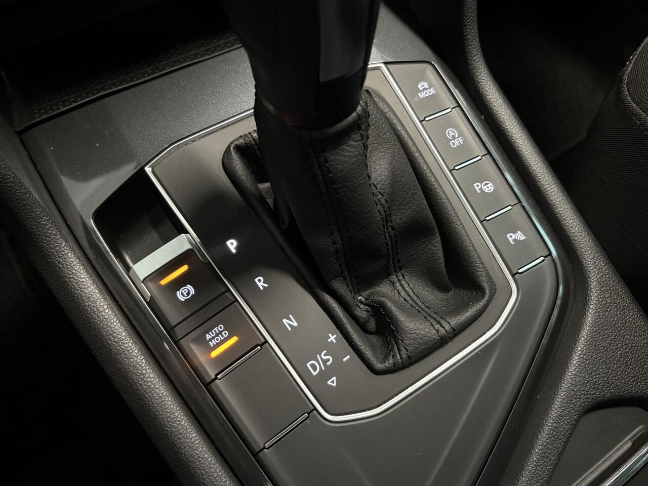 Volkswagen TIGUAN 1.5 TSi 150pk DSG Highline Business R-Line CAMERA/VIRTUAL/20INCH/ORYX WHITE PEARL