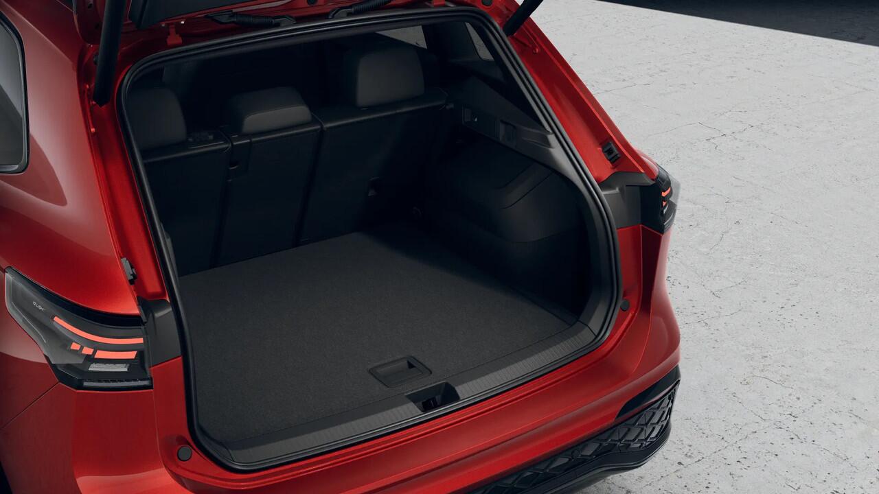 Volkswagen TIGUAN 1.5 eHybrid 204 6DSG R-Line Edition Automaat | Black Style Pakket | Bekleding, leder 'Vienna' incl. stoelventilatie en elektrische bestuurderstoel