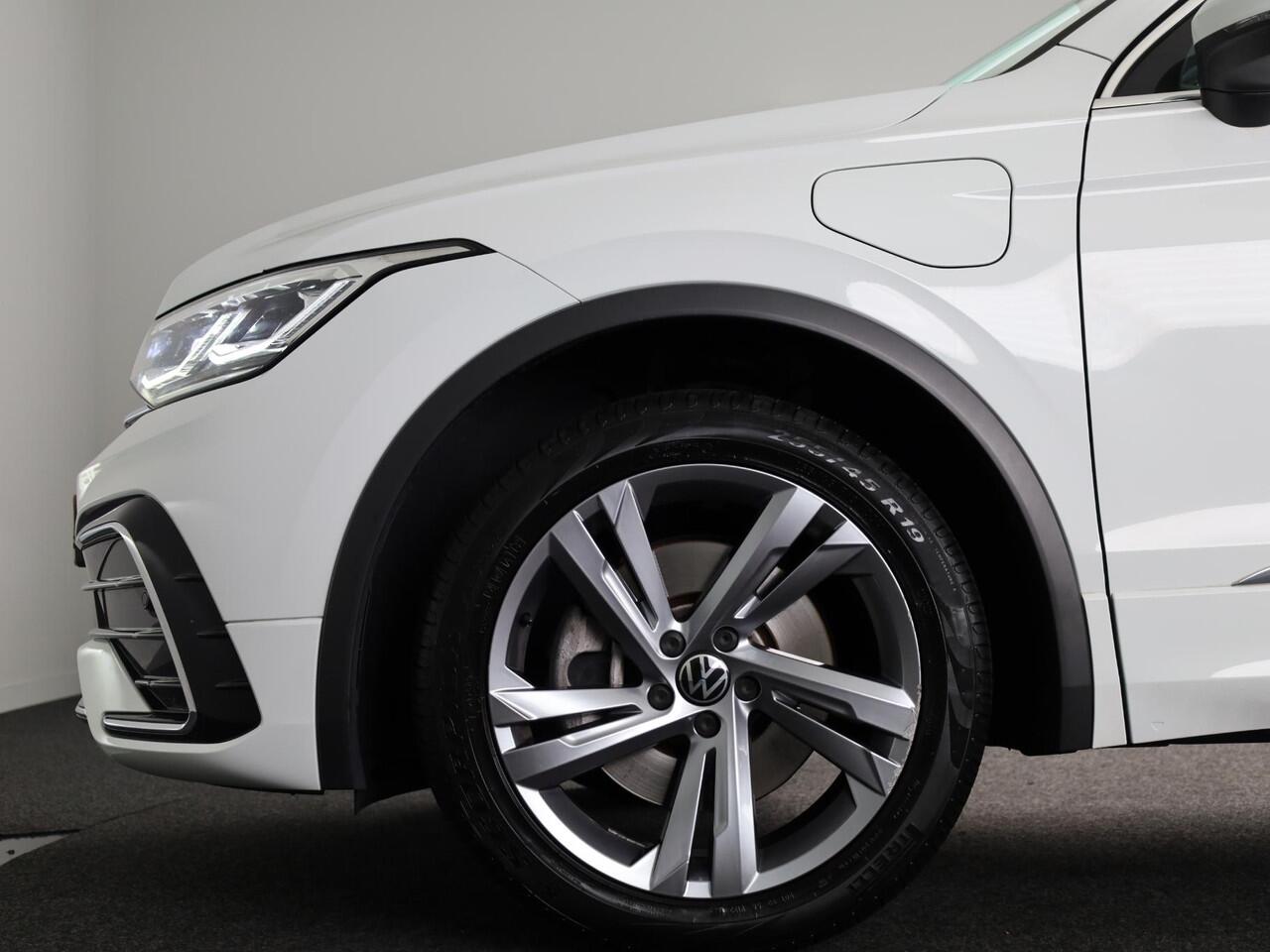 Volkswagen TIGUAN 1.4 TSI eHybrid R-Line Business+