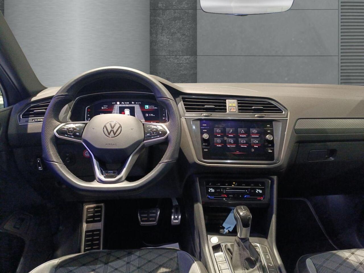 Volkswagen TIGUAN Allspace 2.0 TDI 200PK 4Motion R-Line ACC PANORAMADAK 360 CAMERA TREKHAAK