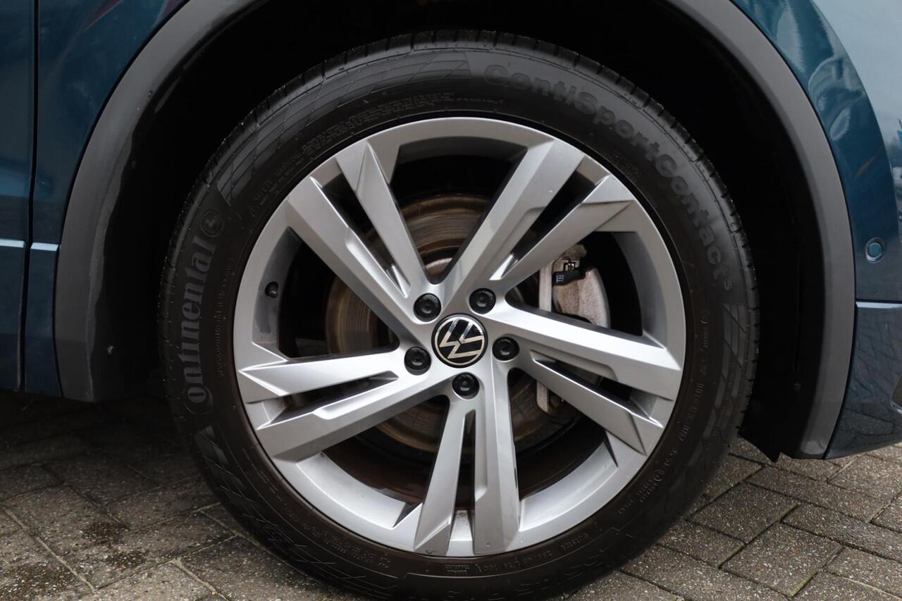 Volkswagen TIGUAN 1.4 TSI eHybrid R-Line Business+ PL ¤720 p/m* 150PK / 110kW panoramadak Lederenbekleding + elektrische stoelverstelling met geheugen stoelverwarming area view rondom zicht camera stuurwiel verwarming IQ matrix easy open & close park assist acc side assist