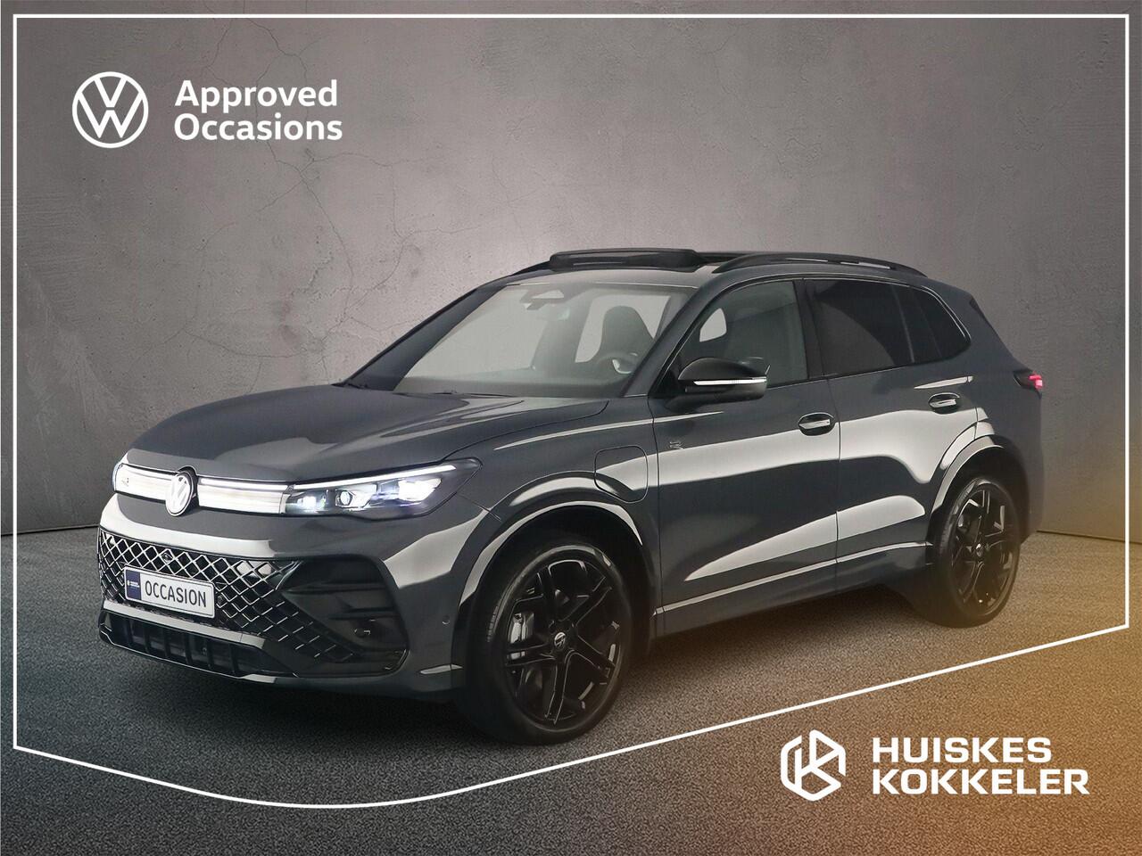 Volkswagen TIGUAN 1.5 eHybrid R-Line Edition 272pk DSG Automaat, Panoramadak, Trekhaak, Black style, Stoelverwarming, Elektrische achterklep, Dodehoeksensor, Led matrix verlichting