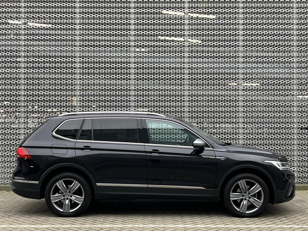 Volkswagen TIGUAN Allspace 1.5 TSI 150PK DSG Life / 7 Persoons / Digitale Cockpit / Trekhaak / Achteruitrijcamera / Parkeersensoren V + A / Achterklep elektrisch / Lane Assist **