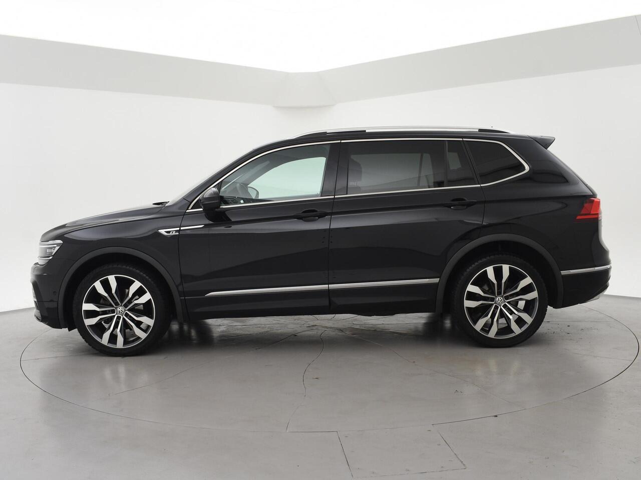 Volkswagen TIGUAN Allspace 1.5 TSI R-LINE INTERIEUR + EXTERIEUR | VIRTUAL COCKPIT | TREKHAAK | PANORAMA | ADAPTIVE CRUISE
