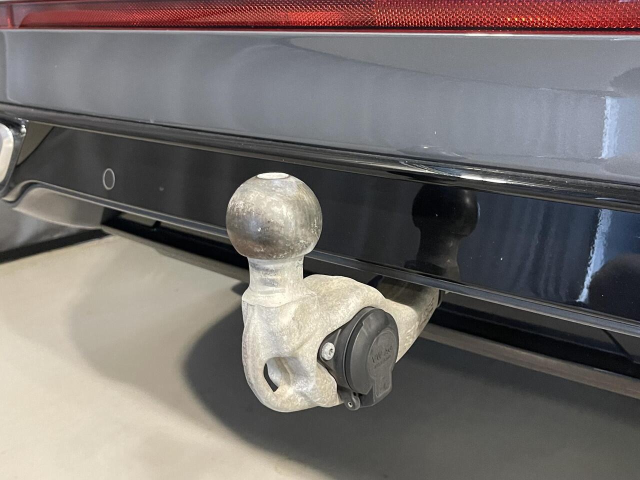 Volkswagen TIGUAN 1.4 TSI eHybrid R-Line Business+ 20"/Panoramadak/Trekhaak/Leder + memory/Elektrische klep/Dodehoek/Stuur + stoelverwarming/IQ Lights/Adaptieve cruise