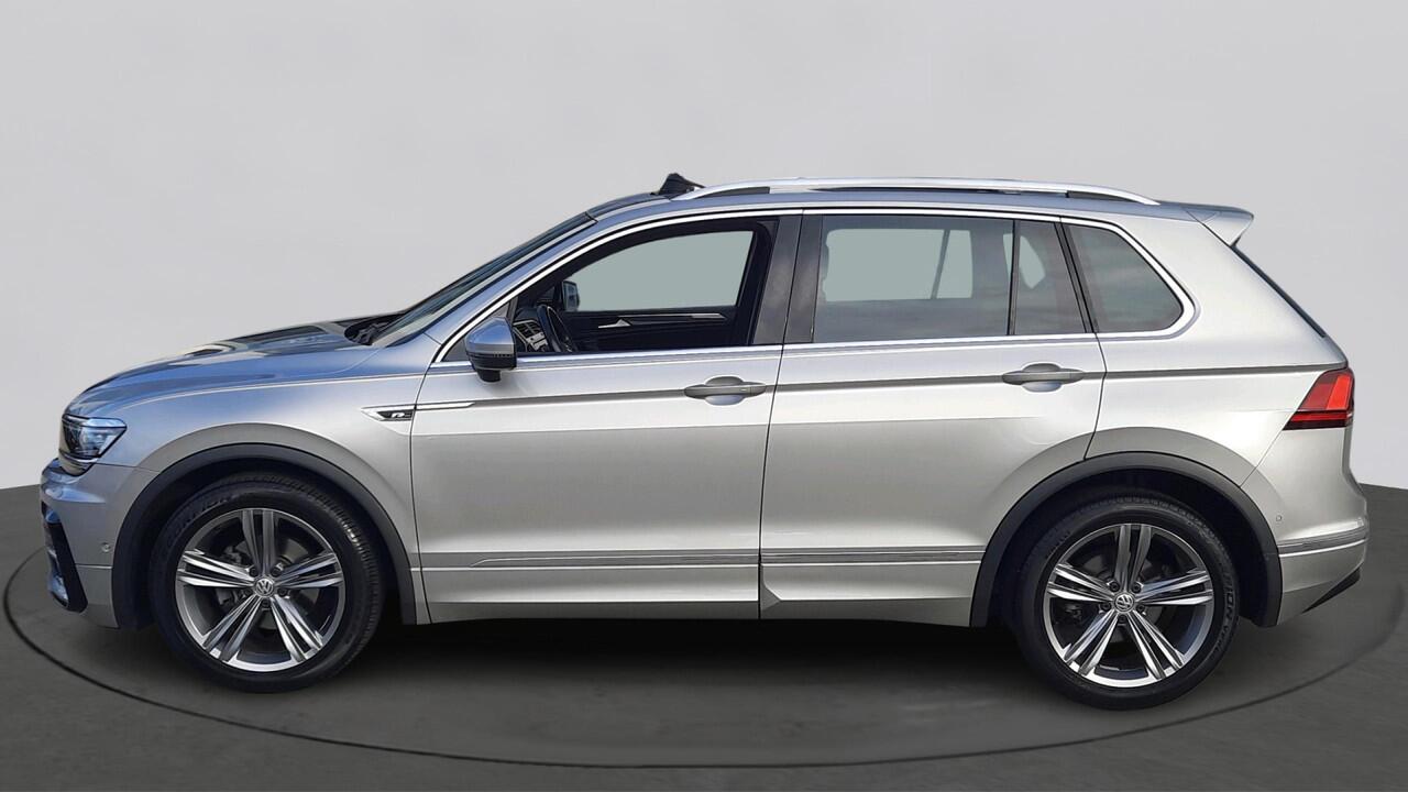 Volkswagen TIGUAN 1.5 TSI 150pk Automaat Highline Business R Advance / Panoramadak / Trekhaak / Massage