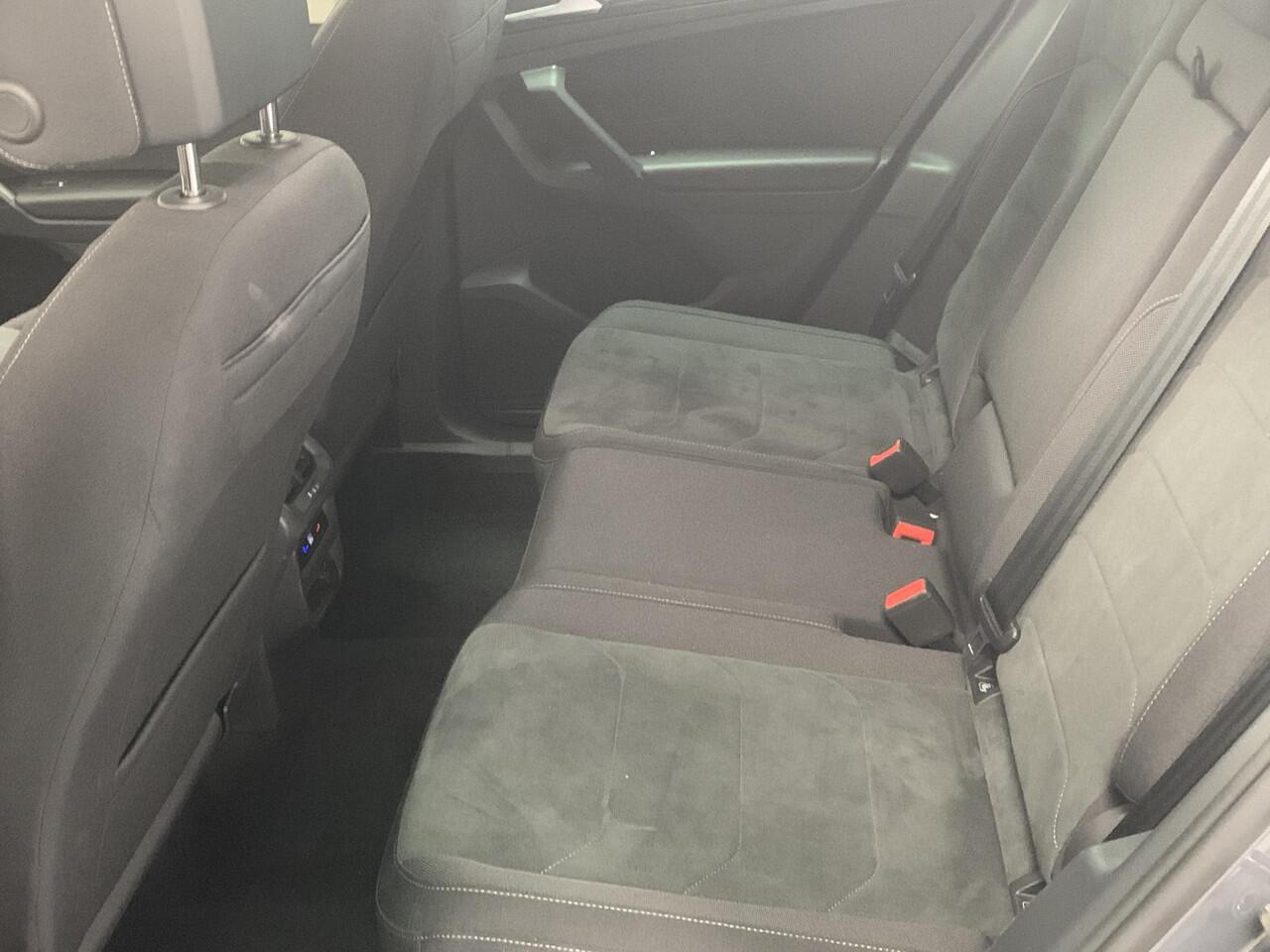 Volkswagen TIGUAN 1.4 TSI eHybrid Business+ SOH 96,8% | PANORAMADAK | NAVIGATIE | ACHTERUITRIJCAMERA