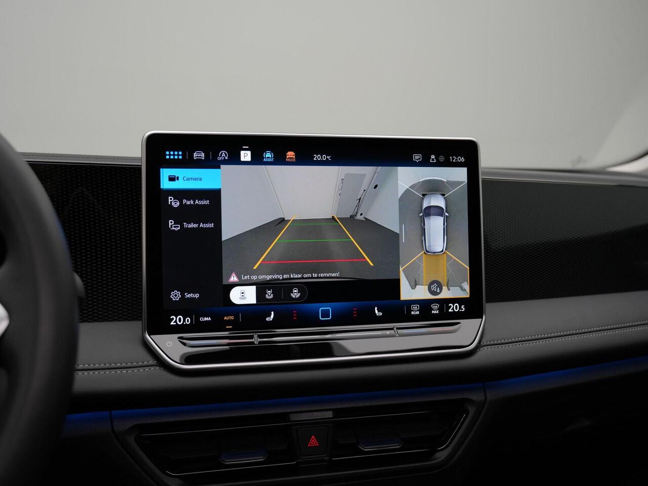 Volkswagen TIGUAN 1.5 eTSI 131 pk DSG Life Edition | Panoramadak | Trekhaak | IQ Light | Rondomzicht camera | Stuur-/stoelverwarming