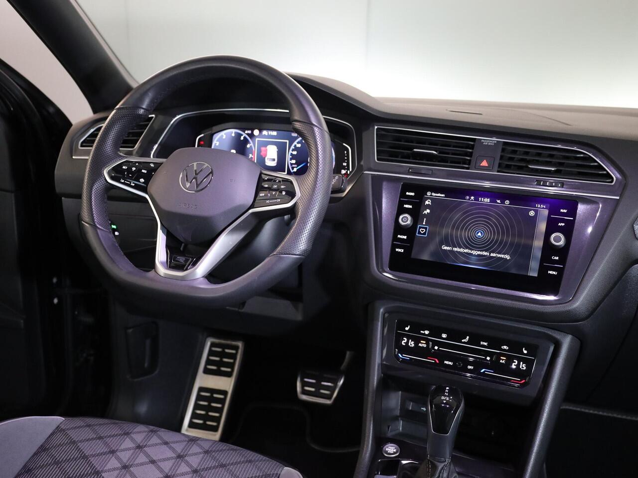 Volkswagen TIGUAN Allspace 1.5 TSI R-Line Business 150 pk Automaat (DSG) |R-line | Navigatie | Matrix LED koplampen | Stoelverwarming |5-pers| Verlengde garantie |Parkeersensoren