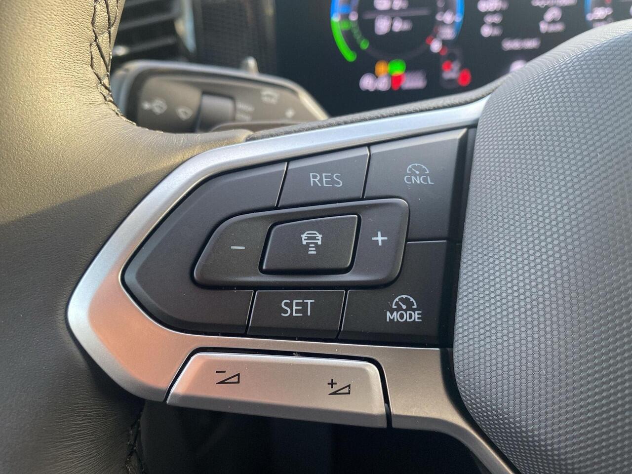 Volkswagen TIGUAN 1.5 eHybrid Life Edition | Trekhaak | 18 inch | A.camera | PHEV |