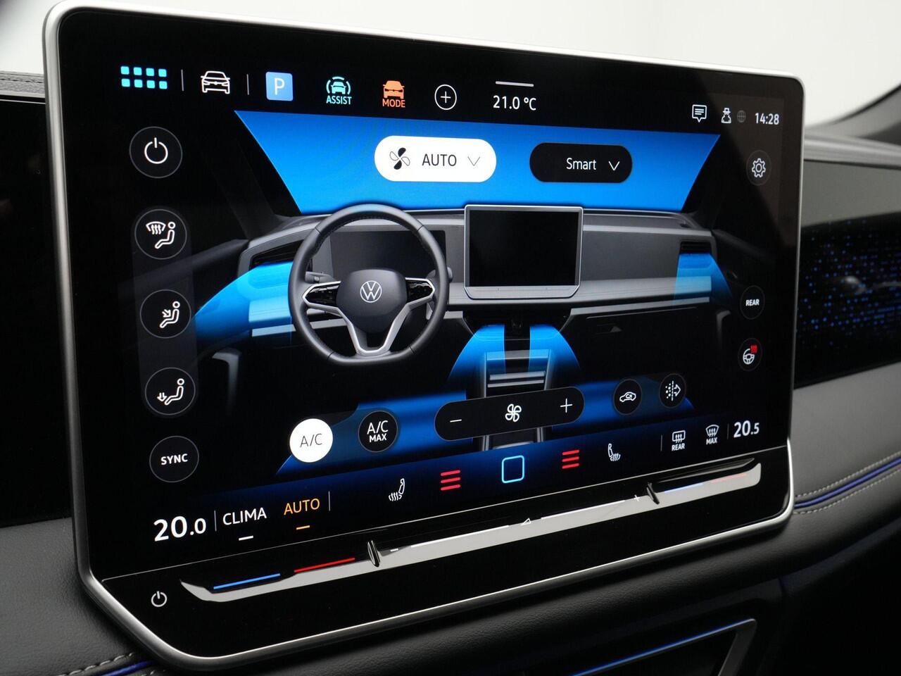 Volkswagen TIGUAN 1.5 eHybrid 204 pk DSG R-Line Edition | Panoramadak | Stoel-/stuurverwarming | Park Assist Plus | Side Assist | Carplay | ergoActive Sportstoelen | 20 inch