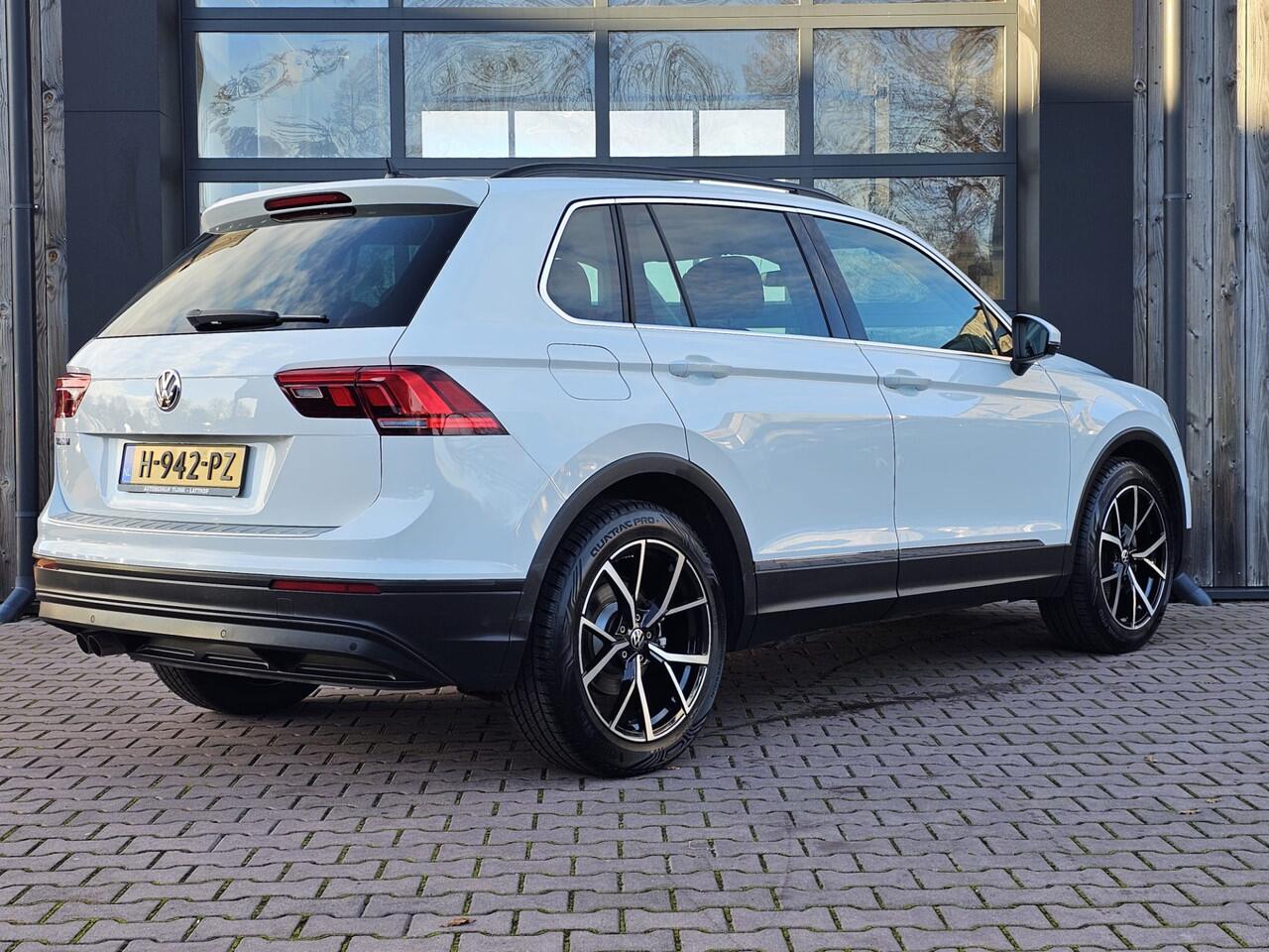 Volkswagen TIGUAN 1.5 TSI ACT Comfortline | Automaat | LED | Pano | Stoelverwarming | ACC | App-connect | Lane Assist | Light Assist | Navi | Ambiente |